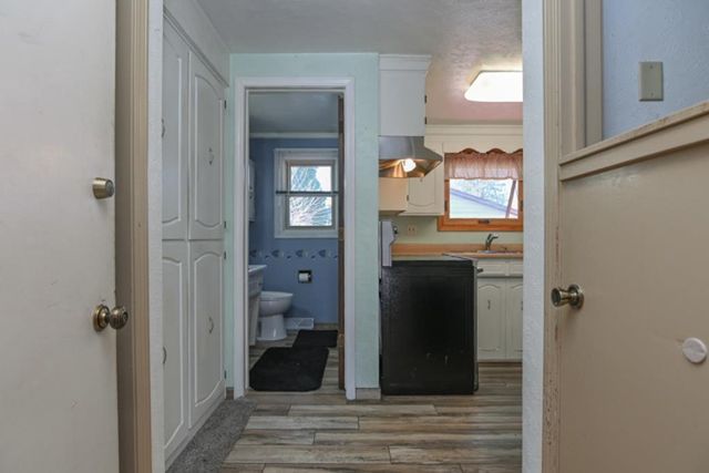 1024 EDGEWOOD DRIVE, Green Bay, WI 54311