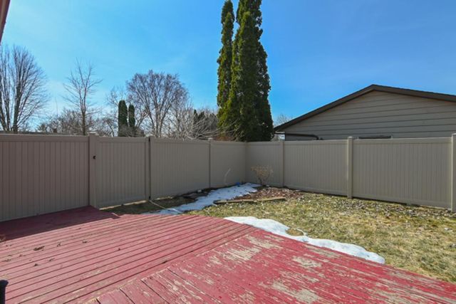 1024 EDGEWOOD DRIVE, Green Bay, WI 54311