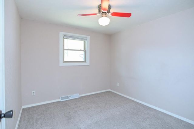 1024 EDGEWOOD DRIVE, Green Bay, WI 54311