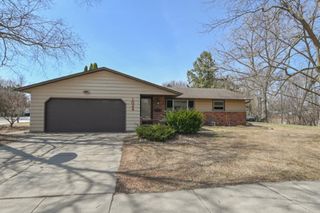 1024 EDGEWOOD DRIVE, Green Bay, WI 54311