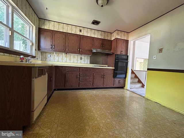 9512 SMALL DR, Clinton, MD 20735