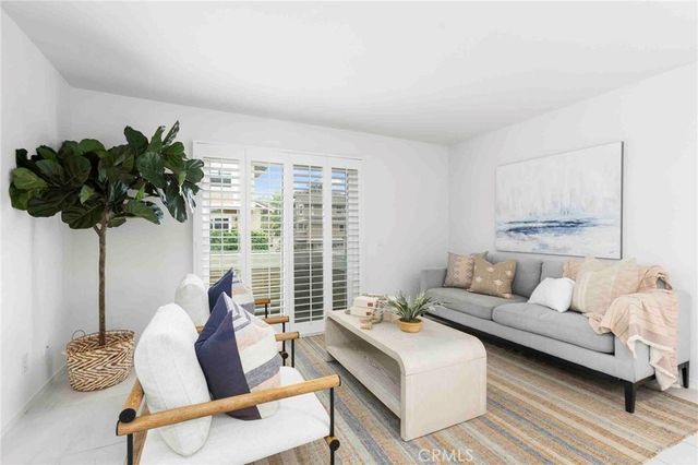 21072 Poolside, Huntington Beach, CA 92648