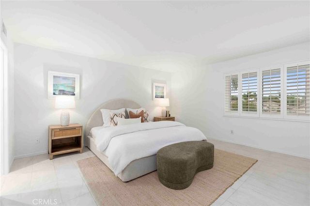 21072 Poolside, Huntington Beach, CA 92648