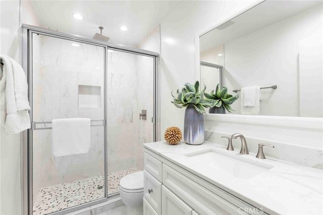 21072 Poolside, Huntington Beach, CA 92648