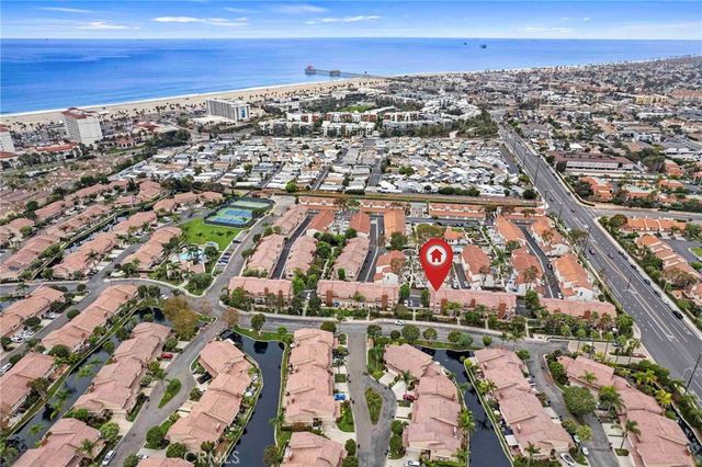 21072 Poolside, Huntington Beach, CA 92648