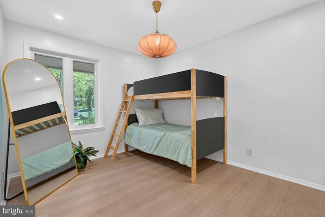 12128 BASSET LN, Reston, VA 20191
