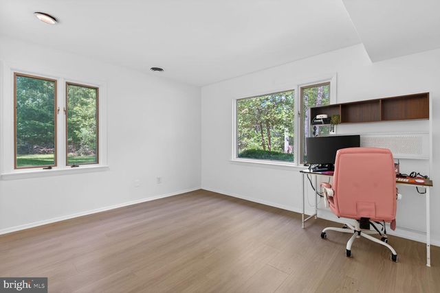 12128 BASSET LN, Reston, VA 20191