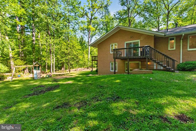 12128 BASSET LN, Reston, VA 20191