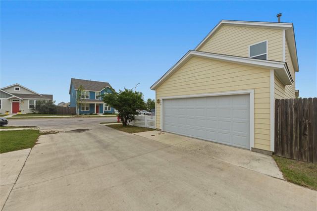 450 Ferrule DR, Kyle, TX 78640