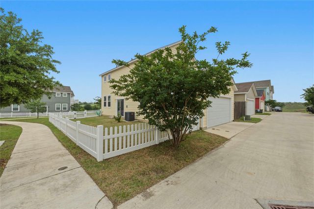 450 Ferrule DR, Kyle, TX 78640