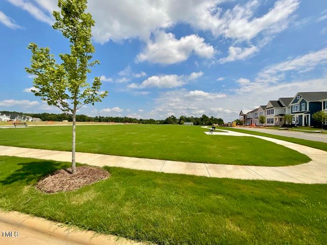 27 Pansy Park, Clayton, NC 27520