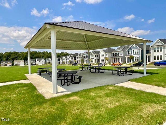 27 Pansy Park, Clayton, NC 27520