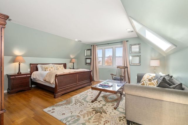 17 Kendall Dr, Westborough, MA 01581