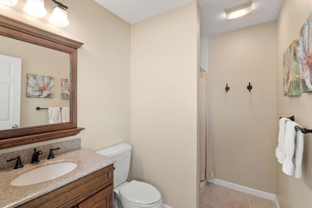 17 Kendall Dr, Westborough, MA 01581