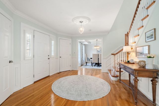 17 Kendall Dr, Westborough, MA 01581
