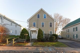 12 Beacon St, Taunton, MA 02780