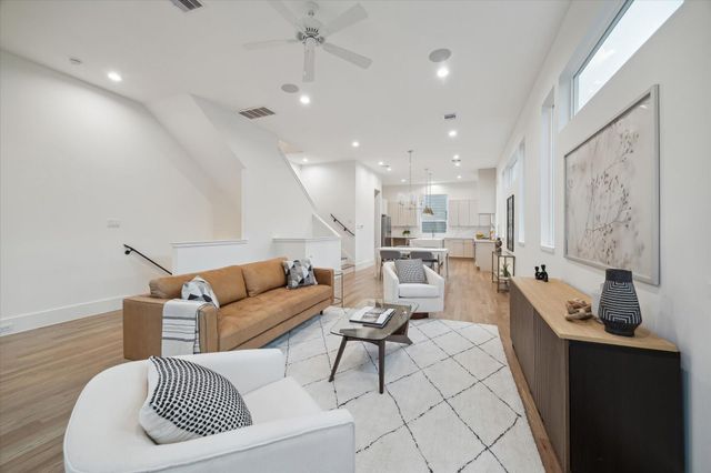 4229 Gibson Street, Houston, TX 77007