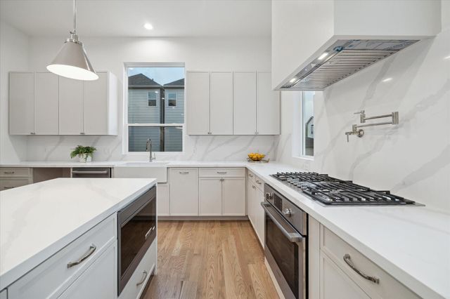 4229 Gibson Street, Houston, TX 77007