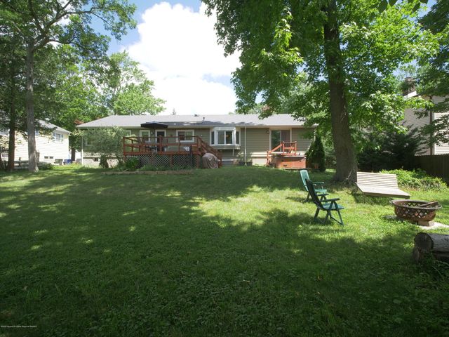 450 Redmond Avenue, Oakhurst, NJ 07755