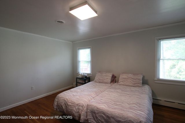 450 Redmond Avenue, Oakhurst, NJ 07755