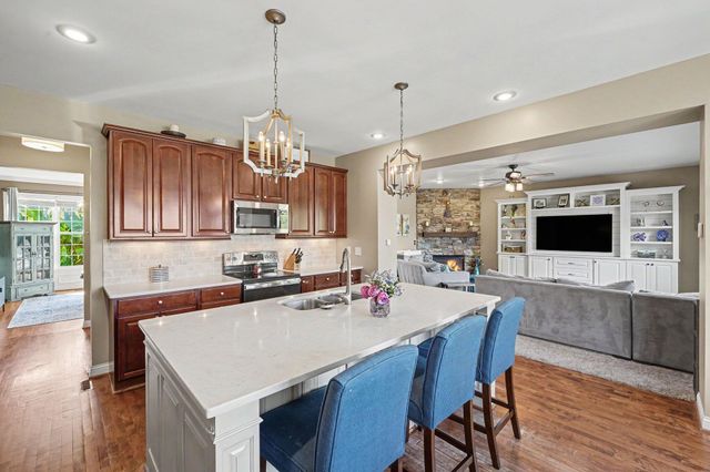 417 Glengarry Way, Fort Wright, KY 41011