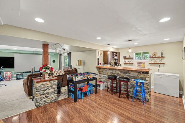 417 Glengarry Way, Fort Wright, KY 41011