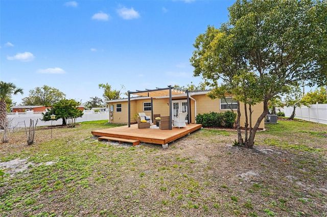 6511 SAWYER COURT, Tampa, FL 33634