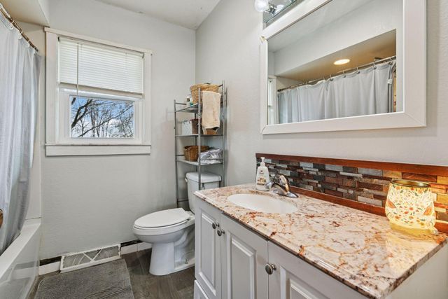 1021 Bailley Street, Hastings, MN 55033