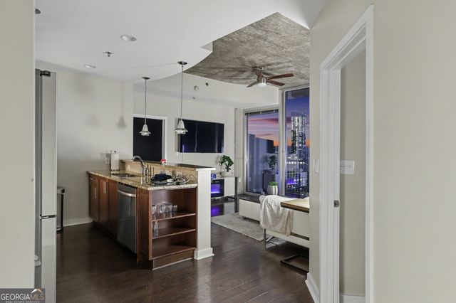 855 Peachtree Street NE 3206, Atlanta, GA 30308