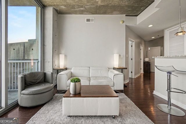 855 Peachtree Street NE 3206, Atlanta, GA 30308