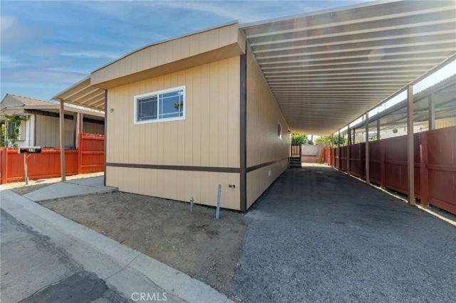 2250 W Mill 19, Colton, CA 92324