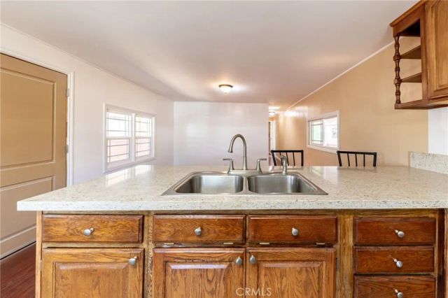 2250 W Mill 19, Colton, CA 92324