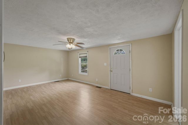 2566 Andrews Circle, Lenoir, NC 28645