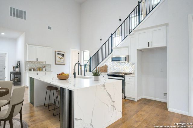 17 Liser Glen, San Antonio, TX 78257