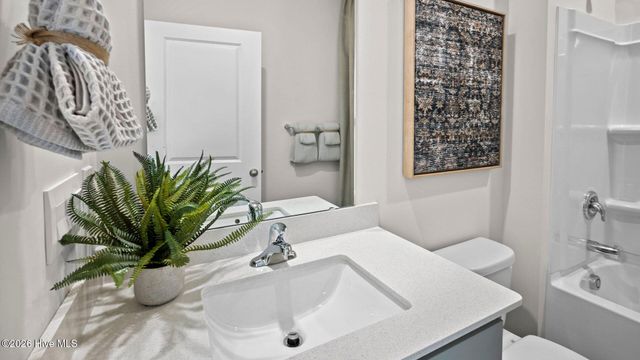 1110 Aviator Lane, Ayden, NC 28513