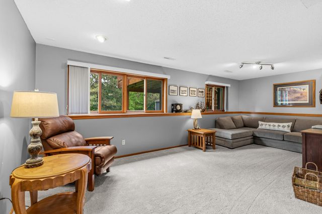 4911 106th Avenue NE, Circle Pines, MN 55014