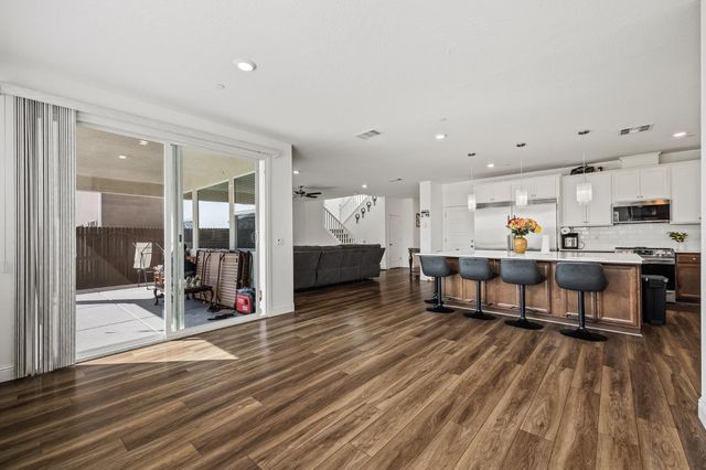 153 Boulder Drive S, Madera, CA 93636