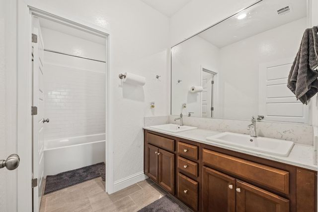 153 Boulder Drive S, Madera, CA 93636