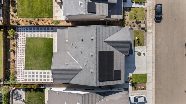 153 Boulder Drive S, Madera, CA 93636