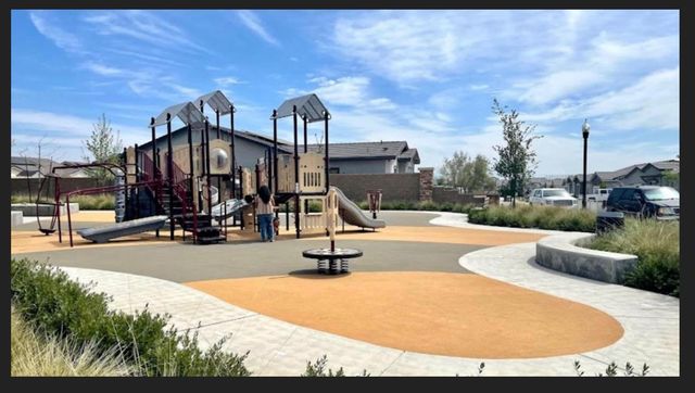 153 Boulder Drive S, Madera, CA 93636