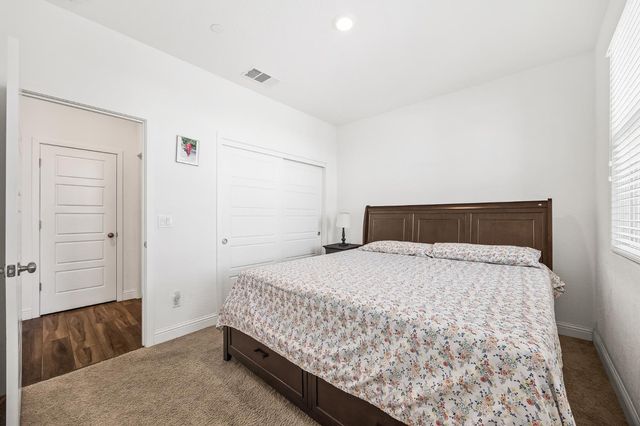 153 Boulder Drive S, Madera, CA 93636