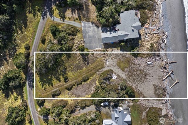 38 A Surfcrest Drive, Oak Harbor, WA 98277