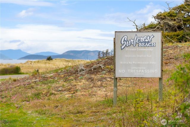 38 A Surfcrest Drive, Oak Harbor, WA 98277