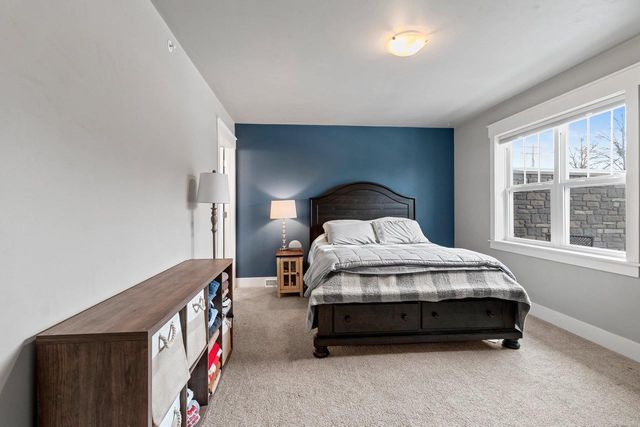 224 S JACKSON STREET, Green Bay, WI 54301