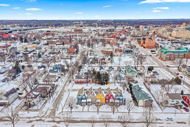 224 S JACKSON STREET, Green Bay, WI 54301