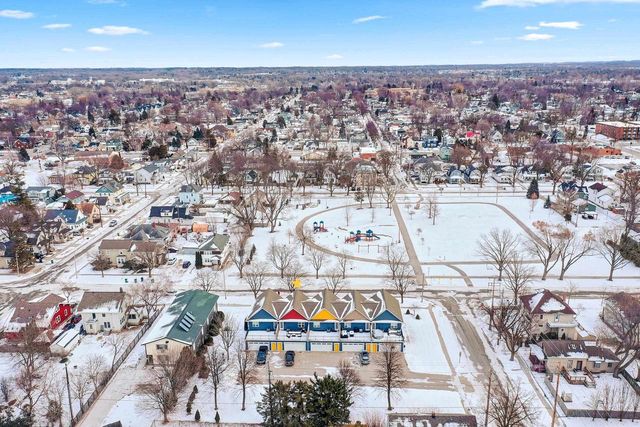 224 S JACKSON STREET, Green Bay, WI 54301