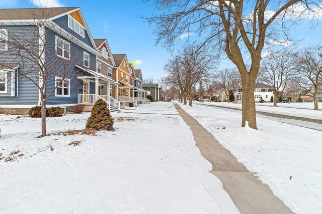 224 S JACKSON STREET, Green Bay, WI 54301