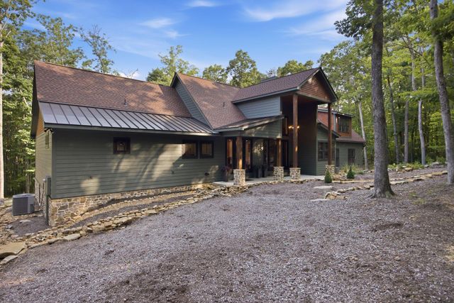 454 Highland Forest Circle, Menlo, GA 30731