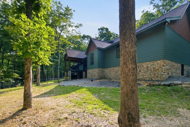 454 Highland Forest Circle, Menlo, GA 30731