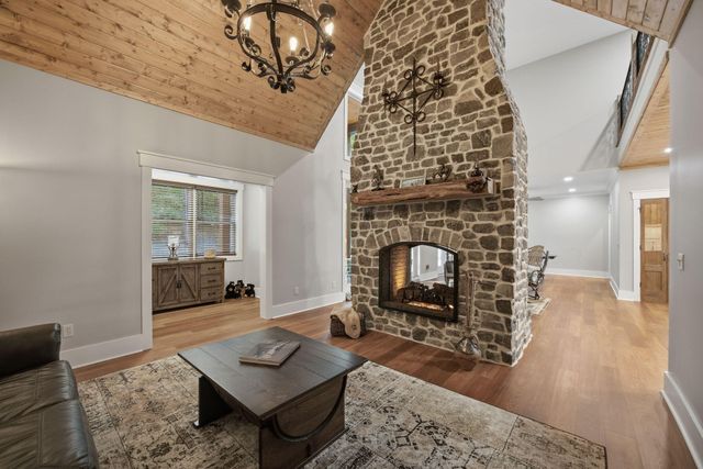 454 Highland Forest Circle, Menlo, GA 30731